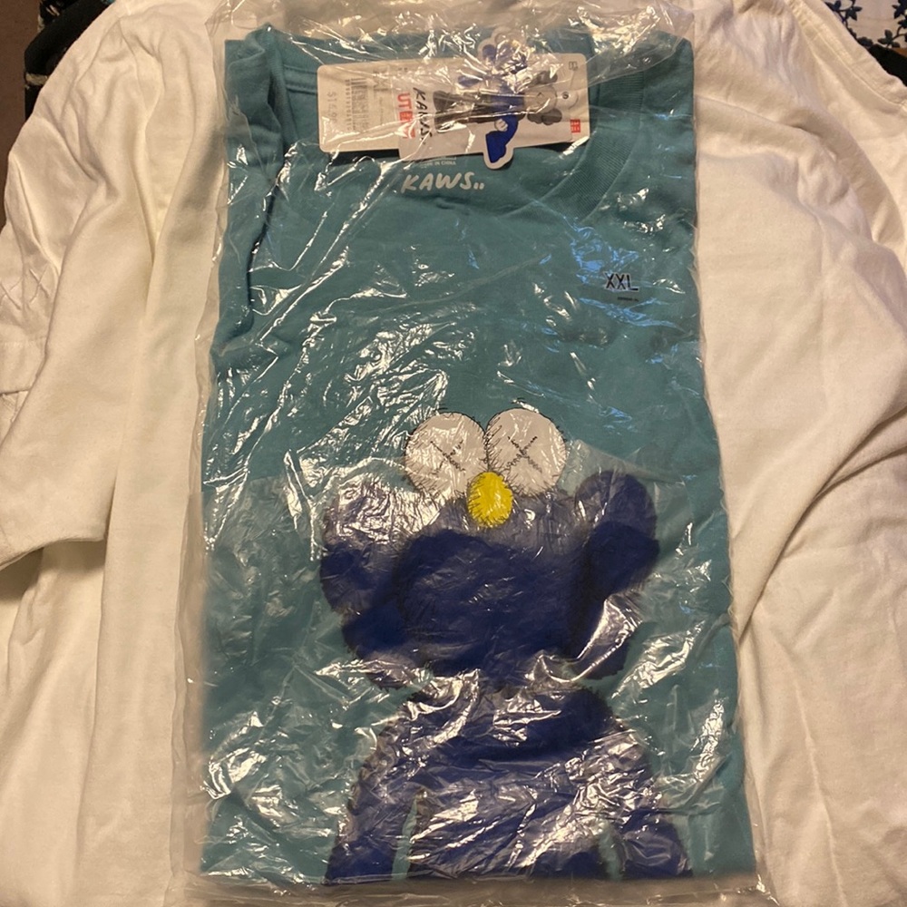 Uniqlo x Kaws Shirt